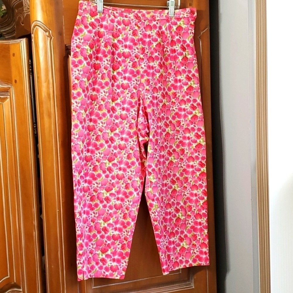 Briggs vintage capris, side zipper pink floral size 10P Very good used c…y2K